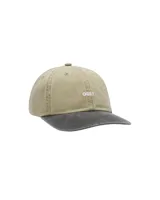 Gorra de gabardina color gris oscuro con visera curva, seis paneles y correa ajustable en la parte trasera. Logo de Obey bordado en blanco en el frente.