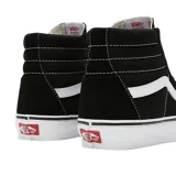 Zapatillas altas de lona negras con detalles en blanco, diseño clásico y suela de goma.