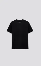 Remera negra de manga corta, cuello redondo y calce regular con recorte en la espalda.