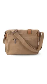 Morral marrón de tela canvas con diseño vintage, tapa frontal y dos correas ajustables de símil cuero. Incluye múltiples compartimientos y correa ajustable para el hombro.