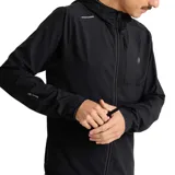 Campera negra con capucha, ultraliviana y plegable, con cierre frontal y logo estampado en el pecho.