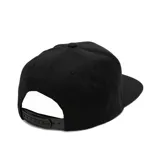 Gorra negra de Volcom con visera plana y logo bordado en el frente.