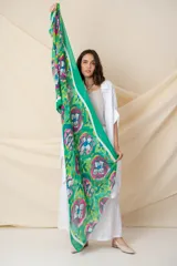 Pañuelo cuadrado de algodón y viscosa con estampado abstracto multicolor.