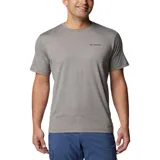 Remera gris de manga corta con logo de Columbia en el pecho.