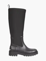 Botas de agua Calvin Klein Jeans negras, de caña alta y suela track. Fabricadas en goma y neopreno.