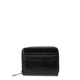 Monedero negro de charol con cierre de cremallera y ranuras para tarjetas.
