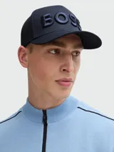 Gorra de béisbol azul marino de algodón con logo Boss bordado en 3D en el frente.