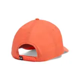 Gorra naranja de Under Armour con logo "UA" bordado en negro en el frente.