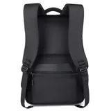 Mochila negra con bolsillo frontal vertical y capacidad para notebook. Incluye bolsillos laterales de rejilla, además de una faja y un bolsillo en la espalda para sujetarla a la valija.