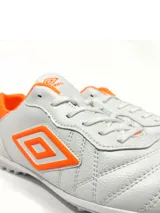 Championes de fútbol Umbro Touch TF, color negro, para hombre.