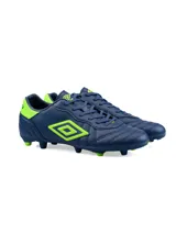 Championes de fútbol Umbro Touch FG, color blanco con detalles en naranja.