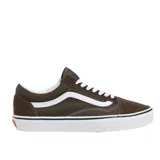Championes Vans Old Skool color café con la clásica banda lateral blanca y suela blanca.