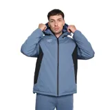 Campera azul con paneles laterales negros, cierre frontal con cremallera, capucha y logo de Umbro bordado en el pecho.