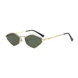 Lentes de sol unisex con forma geométrica, montura dorada y lentes marrones.