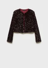 Chaqueta corta de lentejuelas color borgoña con cuello redondo y cierre frontal con gancho.