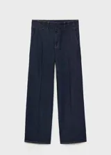 Pantalón de jean azul oscuro, de tiro alto y corte wide leg.