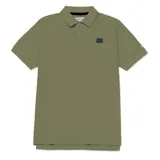 Remera tipo polo color petróleo con cuello de punto acanalado, puños de manga de punto plano y parche de silicona con el logo de Cat en el lado izquierdo del pecho.