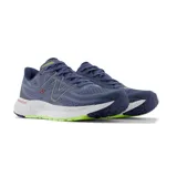 Championes de running New Balance modelo Fresh Foam X 880v12, color azul con detalles en gris, blanco y verde.