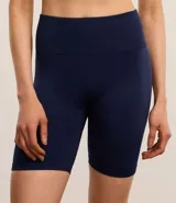 Bermuda deportiva ajustada de poliamida con acabado seamless y efecto levanta pompis.