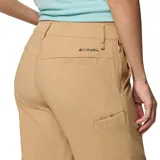 Pantalón de trekking negro convertible en short, con tecnología Omni-Shield que repele la humedad y resiste las manchas.