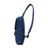Riñonera negra unisex de poliéster con logo reflectante, parche de Hypalon, elementos reflectantes, bolsillo frontal con solapa, compartimento principal con cremallera y bolsillo portaobjetos.