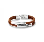 Pulsera de doble cuero color camel con dos tubos de metal bañados en plata de ley.