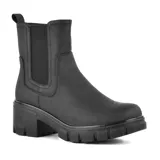 Botas Chelsea color marrón con elástico lateral, caña baja y suela track con taco ancho.