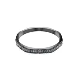 Brazalete rígido octogonal bañado en rutenio con circonias grises talla baguette engastadas verticalmente.
