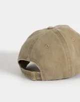 Gorra rosa con bordado frontal que dice "Michigan 1976 Original" y hebilla metálica ajustable en la parte trasera.