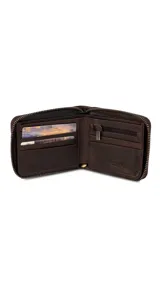 Billetera de cuero color marrón con cierre de cremallera. Interior con espacio para billetes, visor y tarjeteros. Incluye espacio con cierre para monedas.