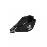 Riñonera negra de la marca Adidas, con logo en el frente.