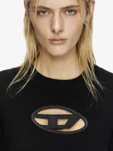 Sweater negro de lana y cachemira reciclada con cuello redondo y logo Oval D grande con bordados y recortes en el frente.