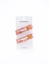 Set de dos broches rectangulares para el pelo con diseño de carey en tonos crema y blanco, y gancho dorado.