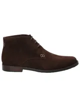 Botines acordonados de gamuza color marrón oscuro, con suela de goma y plantilla de cuero.