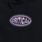 Canguro negro de algodón con capucha y bolsillo delantero. Estampado con el logo de la marca en el pecho.