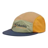 Gorro unisex Columbia Wingmark Cap, color safari, con paneles laterales de malla color naranja y logo de la marca bordado en el frente.