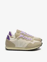 Zapatillas Veja SDU Rec color beige con detalles en gris y violeta. Fabricadas con algodón orgánico y caucho amazónico.