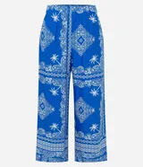 Pantalón pantacourt de viscosa con estampado paisley en tonos azules y blancos, cintura alta elástica.