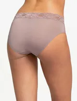 Panty brief color azul petróleo, de lycra con detalle de encaje en la cintura.