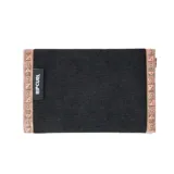 Billetera negra de pana con logo Rip Curl bordado y ribete con motivos geométricos.