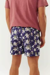 Short de baño de diseño bicolor, con cintura elástica y cordón, bolsillos laterales y trasero.