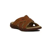 Sandalia casual de tiras anchas cruzadas en color chocolate, diseñada para comodidad diaria.