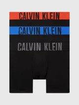 Pack de tres bóxers largos Calvin Klein de microfibra negra con cinturilla elástica con el logo de la marca en naranja, azul y gris.