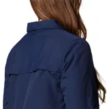 Camisa negra de manga larga para mujer, marca Columbia, modelo Silver Ridge 3.0. Confeccionada con tejido de secado rápido y protección solar UPF 50.
