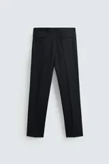 Pantalón de vestir negro de lana, corte recto, con bolsillos laterales y traseros de ojal con botón.