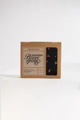 Boxer gris con estampado de tucanes.