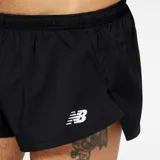 Short de running de 3 pulgadas, confeccionado con tejido ligero y reciclado, con tecnología NB DRY para secado rápido y confort.