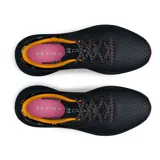 Championes de running Under Armour Charged Aurora, color negro con detalles estampados en azul y naranja, suela blanca y cordones moteados.