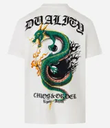 Remera color crudo de algodón, corte comfort, con mangas cortas y cuello redondo. Estampa frontal y trasera con temática de japonismo, incluyendo un Yin Yang en llamas, un dragón y el texto "Duality - Chaos Order - Kyoto Japan".