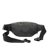 Riñonera Rip Curl con estampado de camuflaje en tonos verde y negro. Cuenta con un compartimento principal con cierre y correa ajustable con hebilla.